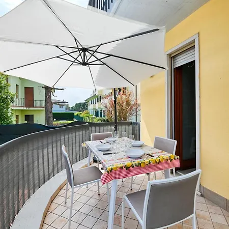 Pearl House - - Jacuzzi Privata * سيرمِيوني